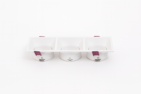 SPOT LIGHT FRAME (15) white - Triple
